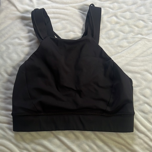 Spurts bras LuLu Lemon. - Picture 3 of 4